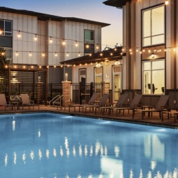 pool area showing reclining seating